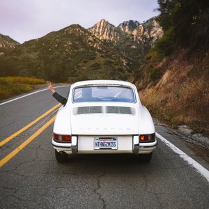 美女露出❌❌部位
