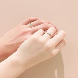 美女露出❌❌部位
